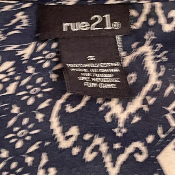 Small top - Picture 2 of 2